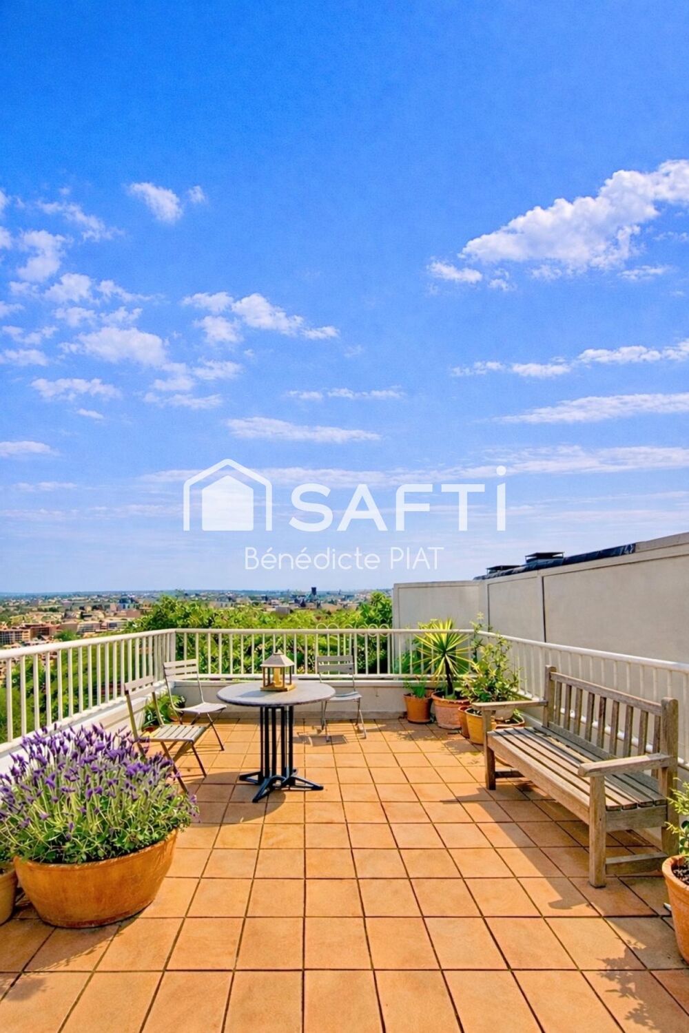 Vente Appartement T3 lumineux avec terrasse Rooftop en résidence séniors Bordeaux
