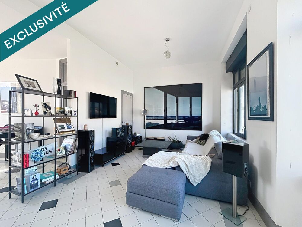 Appartement de caractère avec ascenseur et possibilité d'acquérir un stationnement