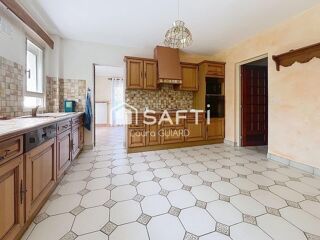  Maison � vendre 6 pi�ces 165 m�