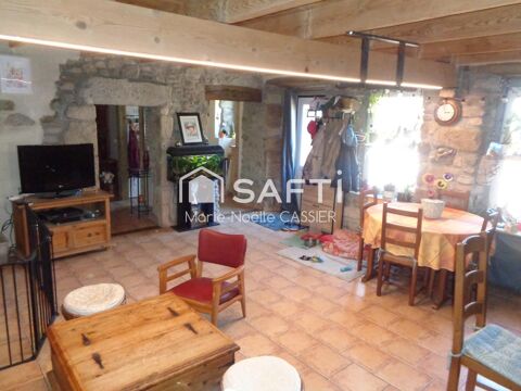   Authentique maison ardéchoise en pierre avec dépendances, au calme dans un petit hameau Maison - 4 pièce(s) - 92 m²