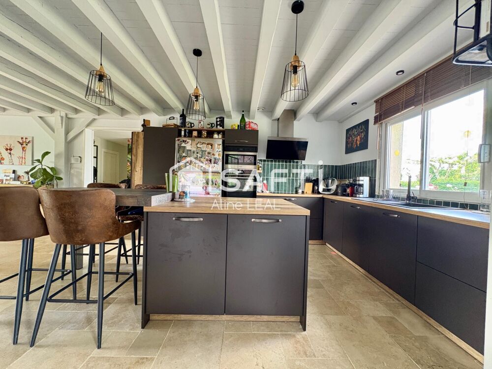 Vente Maison Maison - 6 pièces - 156 m2 Lavit