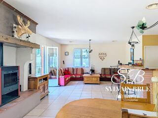  Maison à vendre 8 pièces 216 m²