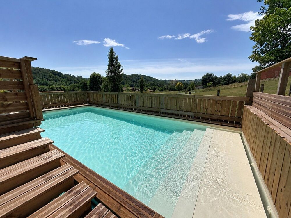 Maison familiale récente avec piscine, 185 m²  La Bastide-Clairence