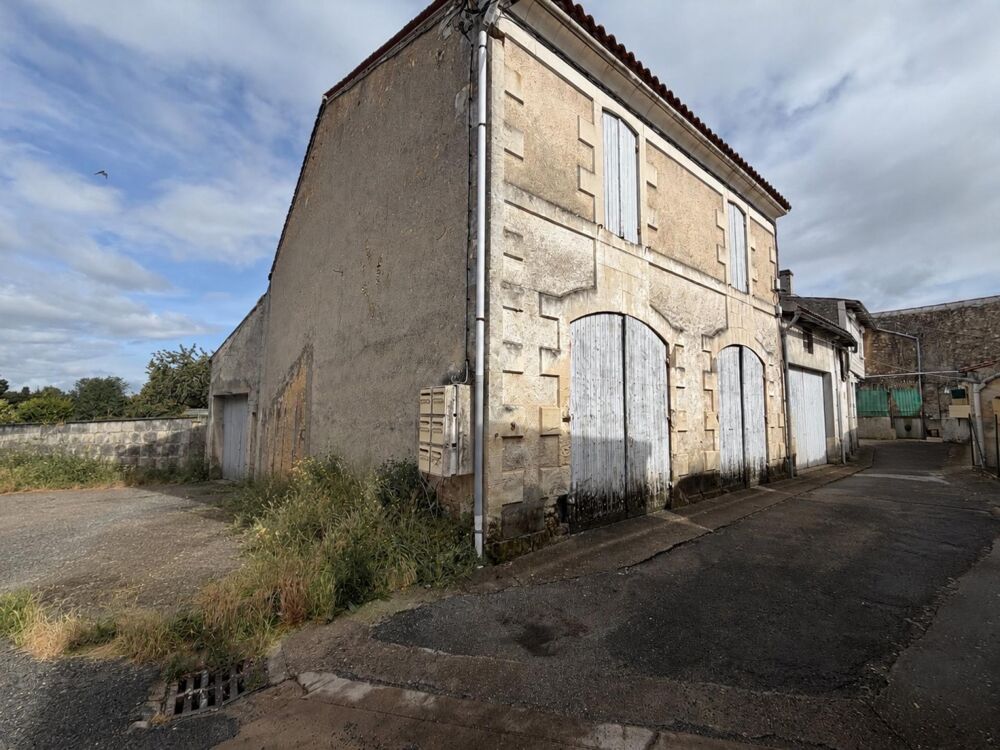 Vente Immeuble Garage à fort potentiel au coeur de Mirambeau Mirambeau