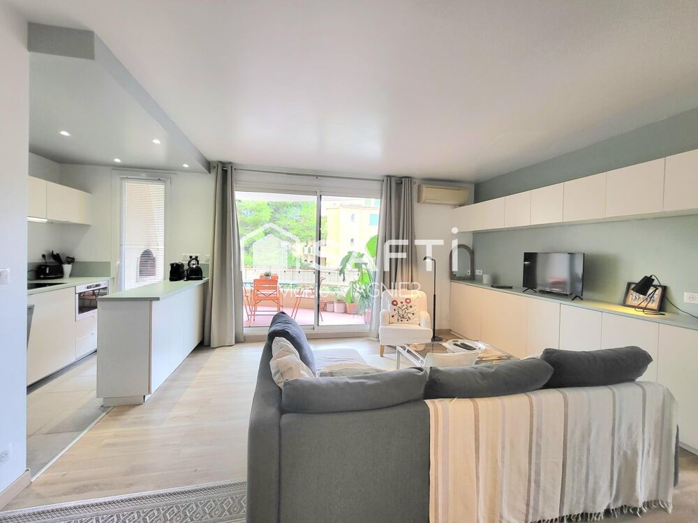 Vente Appartement CAVALAIRE-SUR-MER – BEL  APPARTEMENT T3 DE 59M2 RÉNOVÉ AVEC TERRASSE & GARAGE FERME- PROCHE PLAGE PORT COMMERCES- QUARTIER RESID Cavalaire-sur-mer