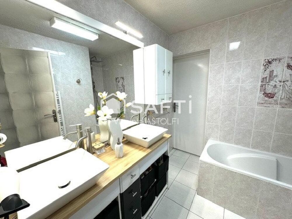Vente Maison FROUZINS - Belle maison avec piscine et garage, coup de coeur ! Frouzins