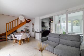 Vente Maison MAISON DE VILLE DE 2014,  3 PIECES, 65 M² AVEC TERRASSE ET LOGGIA Stains
