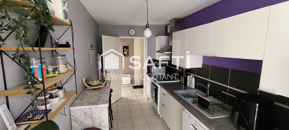 CHALLANS CENTRE - APPARTEMENT LUMINEUX AVEC BALCON & PARKING SOUTERRAIN