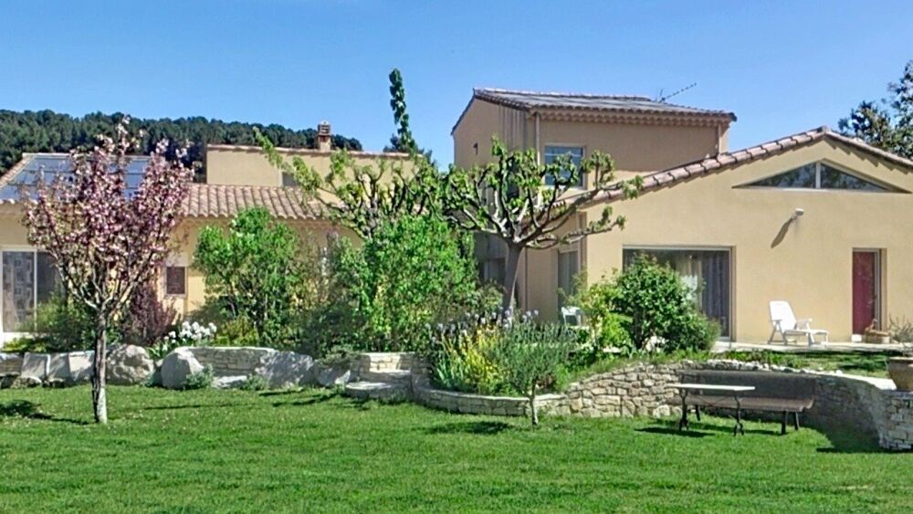 Cadenet, Villa 7 pièces 6 chambres sur 2000m²