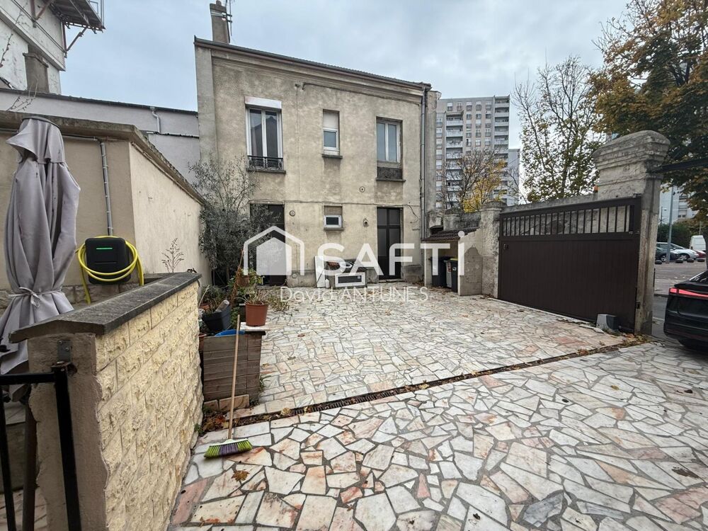 Vente Immeuble Ensemble immobilier 188 m2 Saint-Ouen 93400 - 3 maisons+ 1 d�pendance + cour 288m2 Saint ouen sur seine