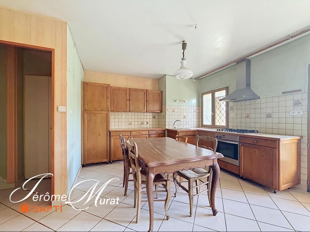 Vente Maison Challonges – Maison et appartement indépendant sur 2,1 hectares de terrain Challonges