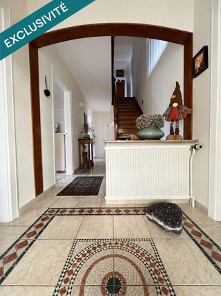 Vente Maison Maison familiale avec piscine et jardin paysager à Richwiller Richwiller