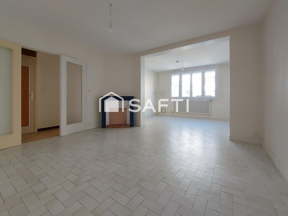 Maison familiale avec jardin et garage
