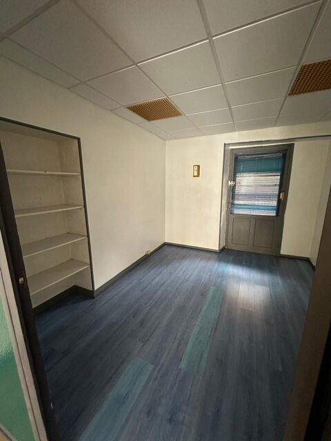   Espace commercial en plein coeur de Remiremont . 