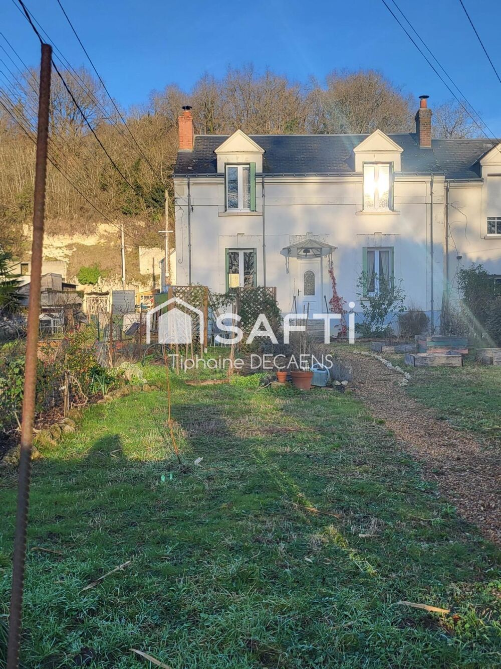 Vente Maison maison avec sous sol intégral, grande pièce de vie cuisine ouverte, dépendance et garage Cinq-mars-la-pile
