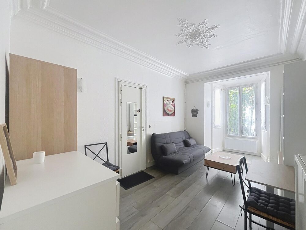 Petite copropriété. -Faibles charges (45€/mois). - Secteur recherché. - Excellente rentabilité locative.