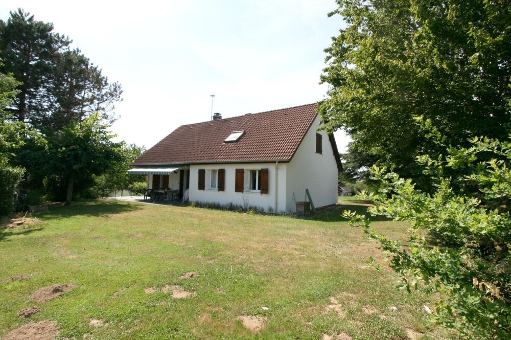 Grande maison sur sous sol