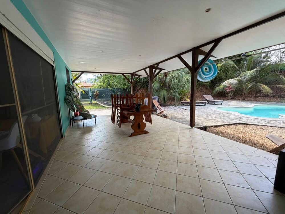 Vente Maison Villa T4 de plain-pied avec piscine Remire-montjoly
