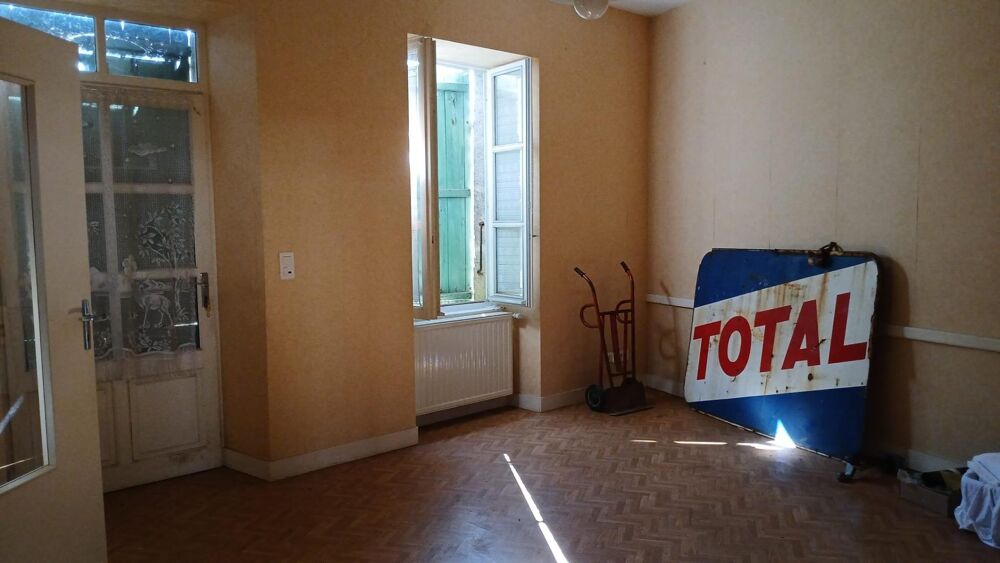 Vente Maison ? Maison de ville avec jardin à rénover Piegut-pluviers