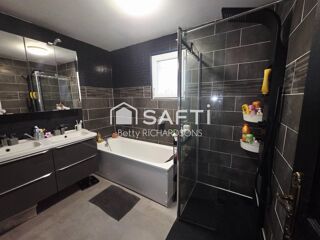  Maison  vendre 8 pices 112 m