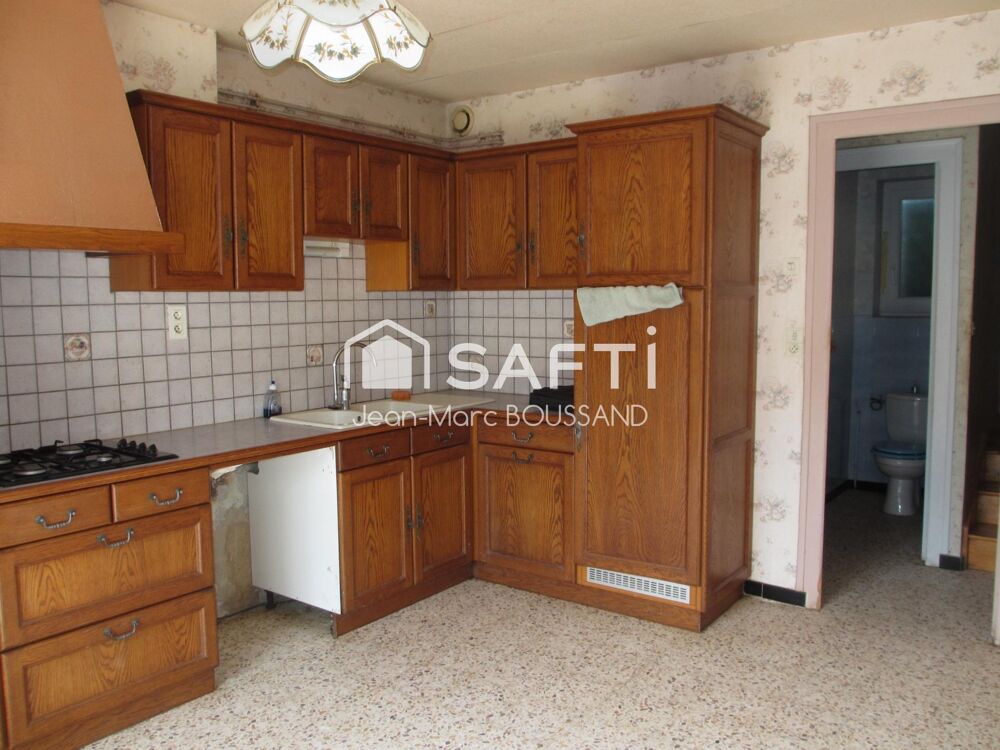 CHAUFFAILLES Maison à rénover 5 pièces 112M²