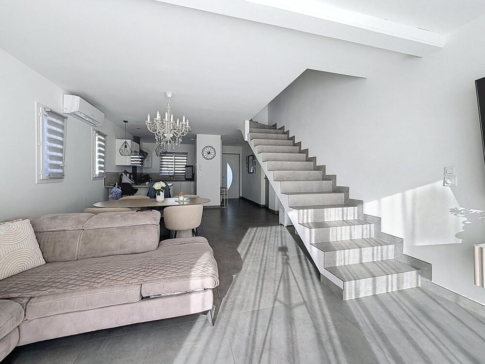 Vente Maison Maison 4 pièces récente avec jardin et garage Pouzolles