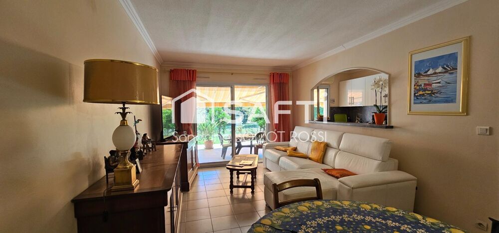 Rare : 2 pièces de 47 m² aux extérieurs exceptionnels et garage fermé, à deux pas de la mer.