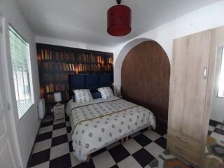  Immeuble à vendre 2100 m²