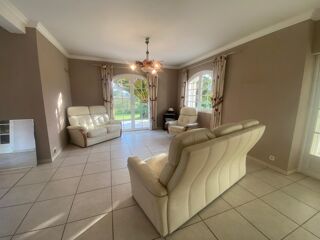  Maison � vendre 7 pi�ces 205 m�