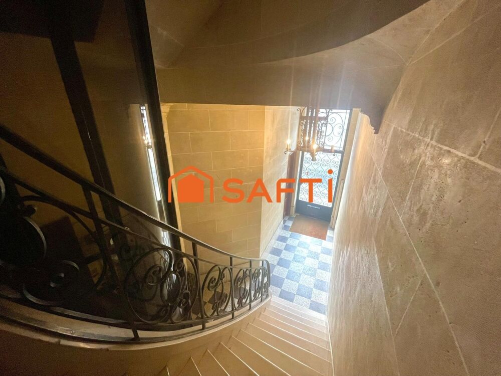 Beau T4 lumineux dans un immeuble de caractère