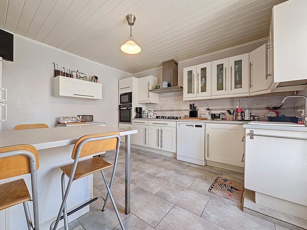 Vente Maison Maison 7 pièces 200m² avec garage proche Mormant Mormant