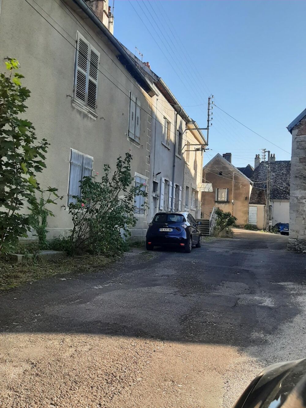 MAISON EN PIERRE AVEC TERRAIN