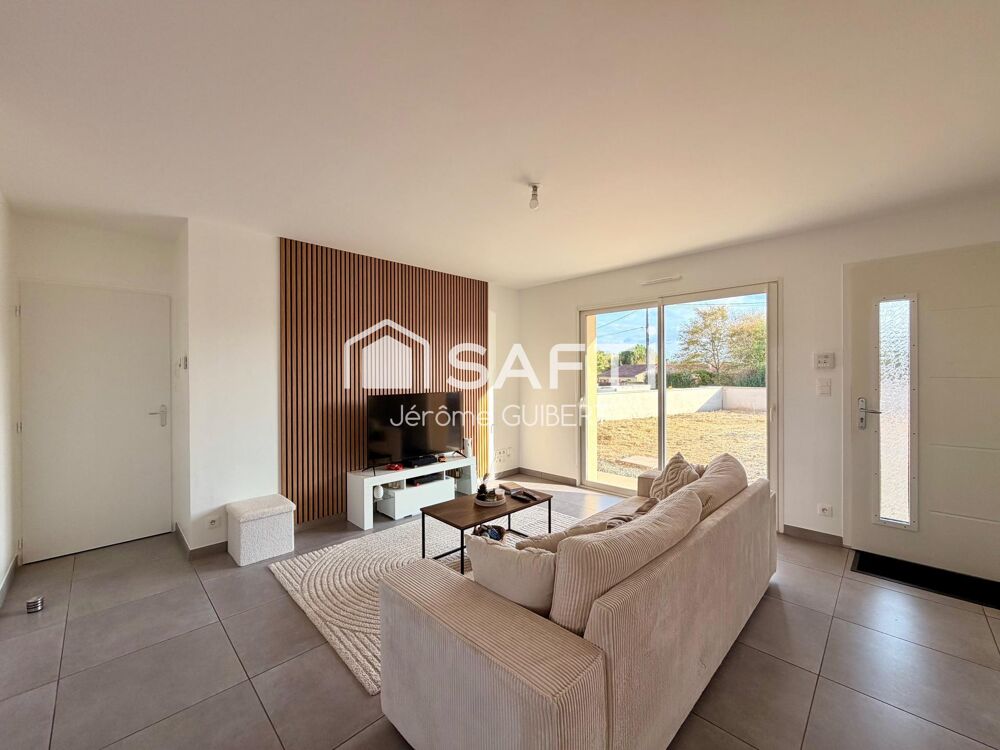 Pavillon de plain-pied  112 m²  729 m2