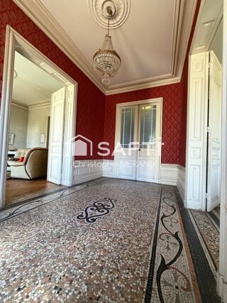  Maison à vendre 12 pièces 243 m²