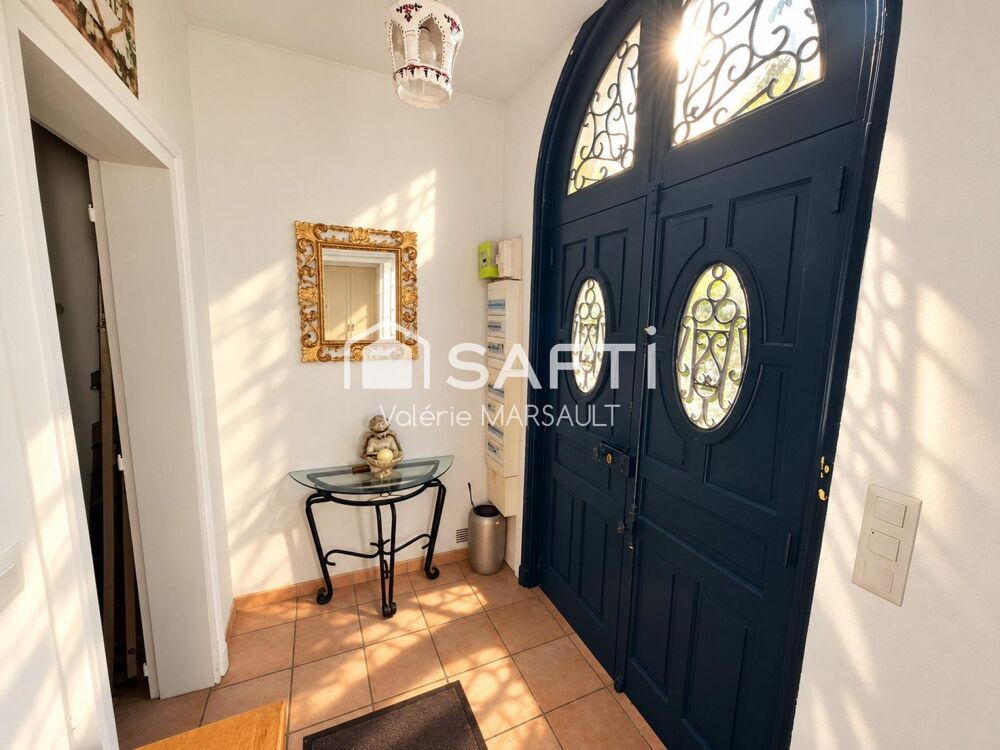 Vente Maison Ancienne maison bourgeoise à rénover Clere-les-pins