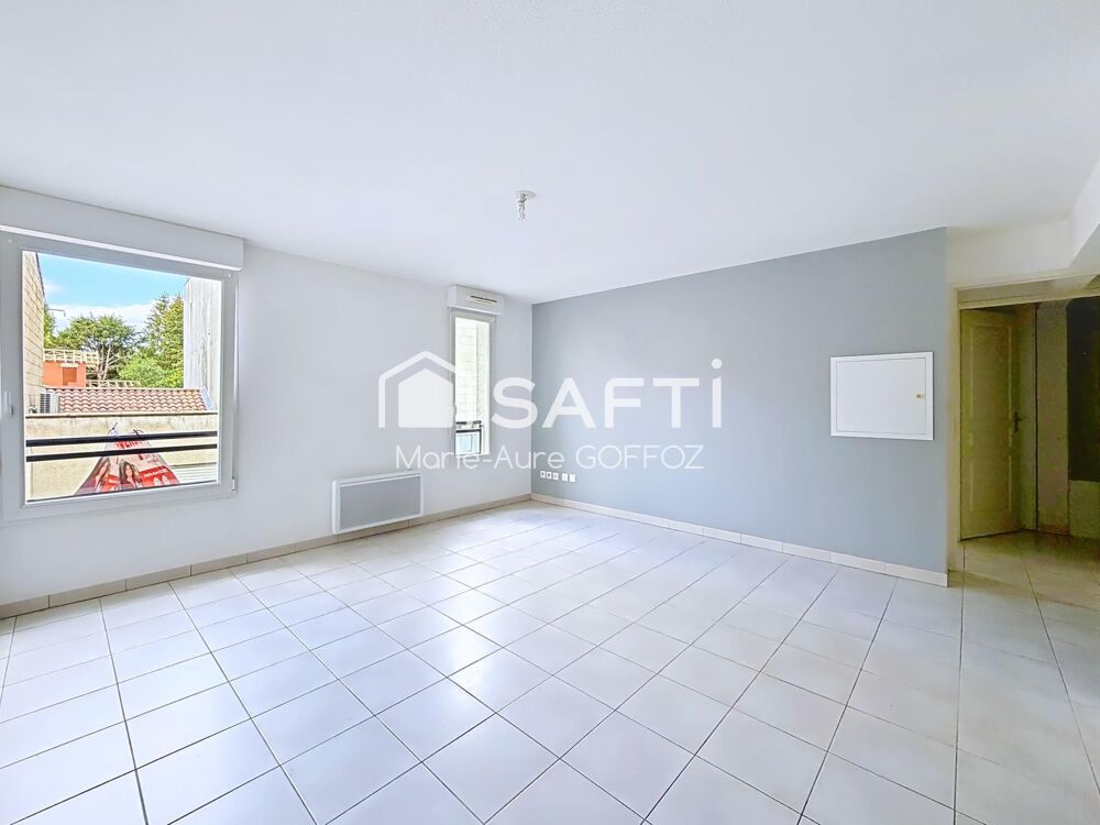 Vente Appartement Centre ville, T2 avec place de parking couverte Saint-medard-en-jalles