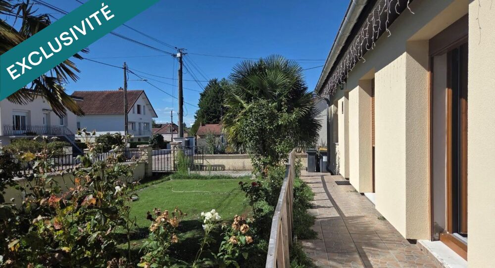 Maison T4 de plain-pied, DPE C aux panneaux photovoltaïques et terrain sans contrainte : la sérénité à trois minutes de toutes c