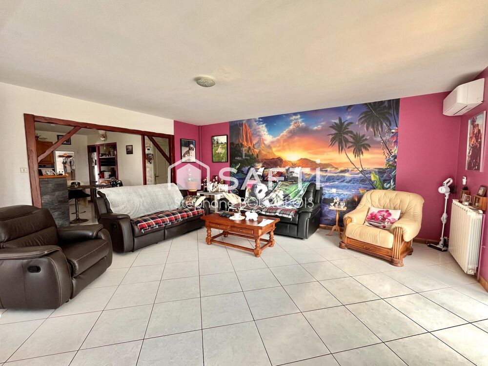 Vente Maison À Sablonceaux, maison de plain pied d'environ 135 m2 sur parcelle de 1650 m2, avec garage Sablonceaux