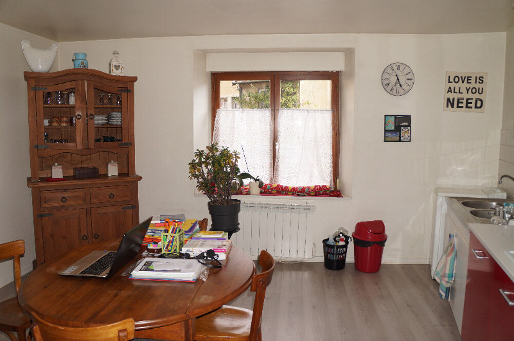 Vente Immeuble Immeuble de 250m² loué avec 2 T3 de 72m²  et 2 T2 de 56m2 et 50m² Rioz