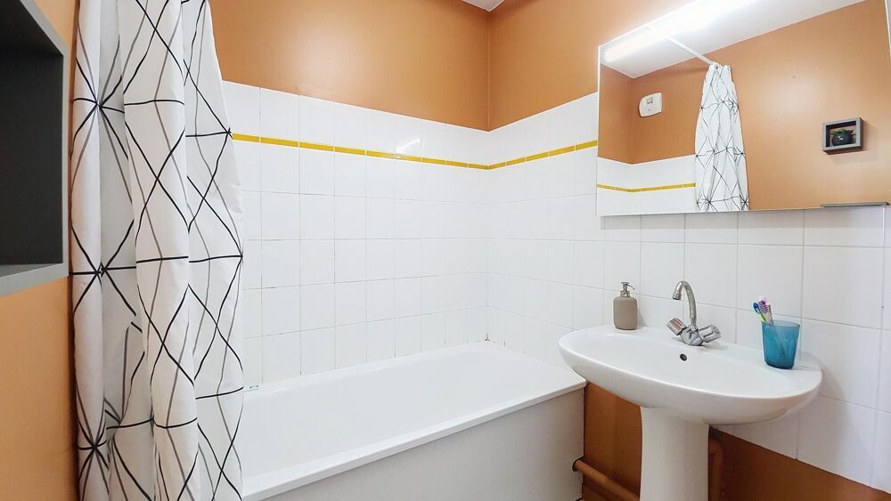 Location Appartement T2 meublé avec balcon et box – Île de Nantes Nantes