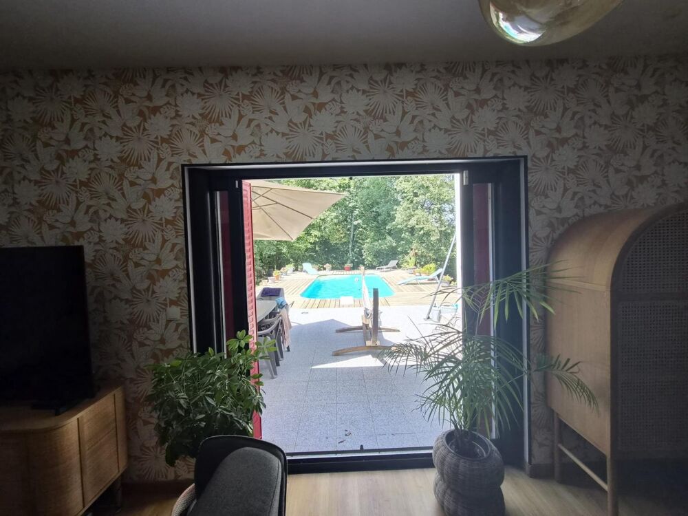 Vente Maison Superbe maison contemporaine avec piscine en bord de foret et proche d'un axe, poitiers à 10 minutes. Montamise