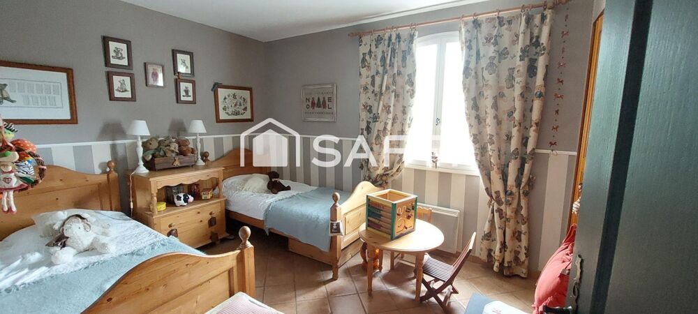 Vente Maison Maison familiale 5 chambres sur beau terrain arboré Lamarque