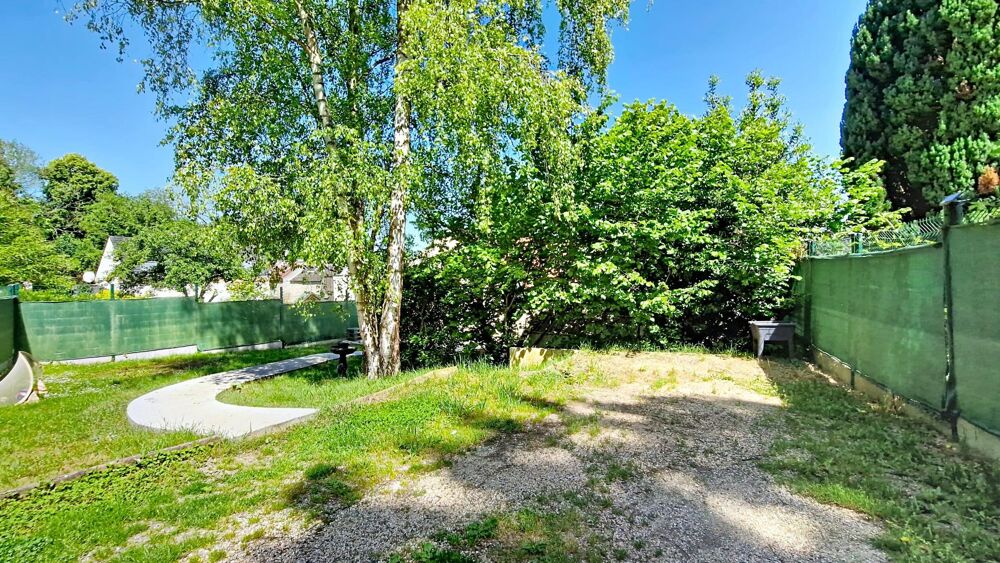 Vente Appartement Grande pièce à vivre, 2 chambres, jardin, parkings Seugy