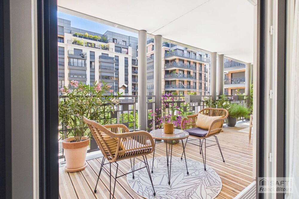 Vente Appartement Delage - Bécon. 4 pièces de 2024 avec terrasse, cave et 2 parkings Courbevoie