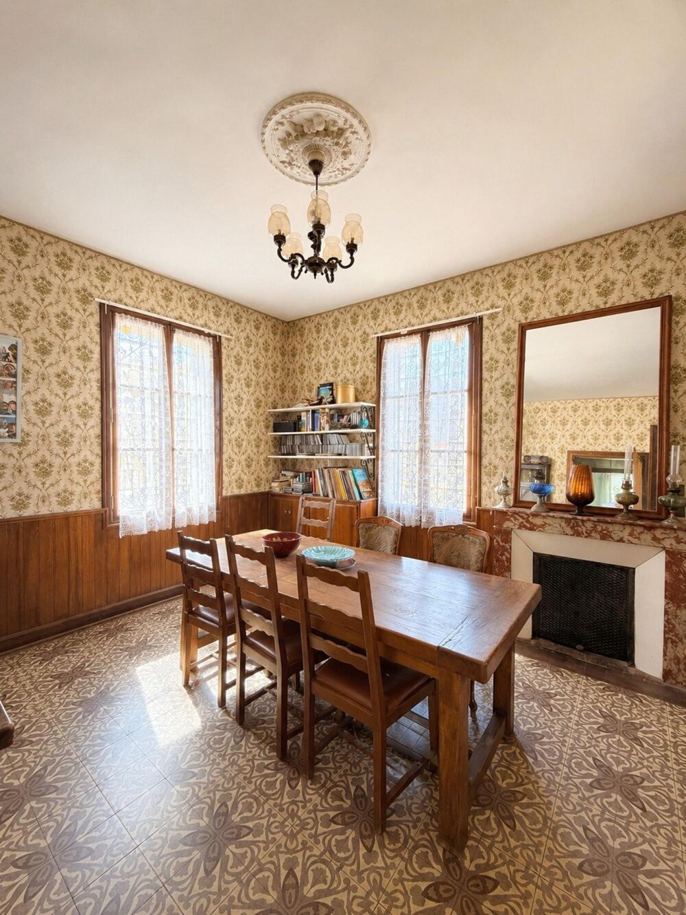 Villa de charme avec jardin arboré