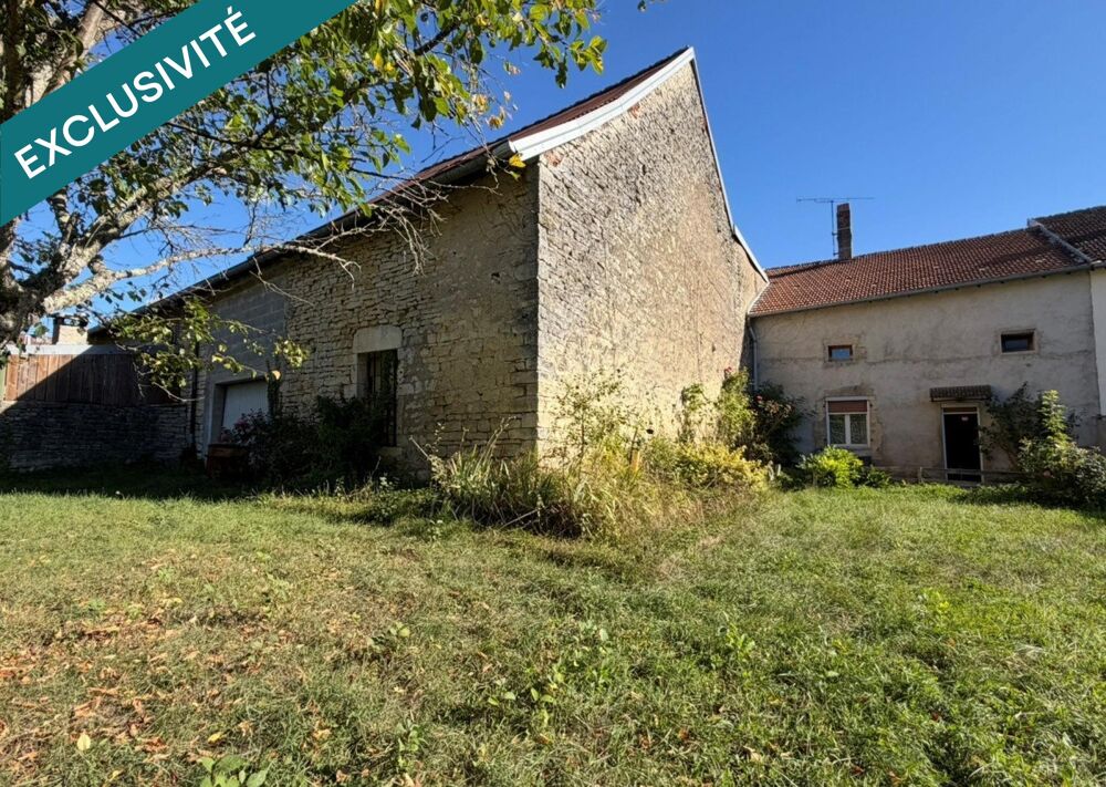 OYRIERES Maison ancienne avec garage et dépendance