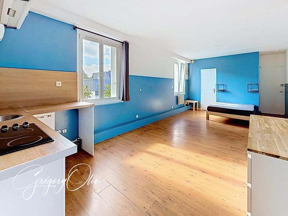 Studio à 300 mètres de la mer et au pied des commerces