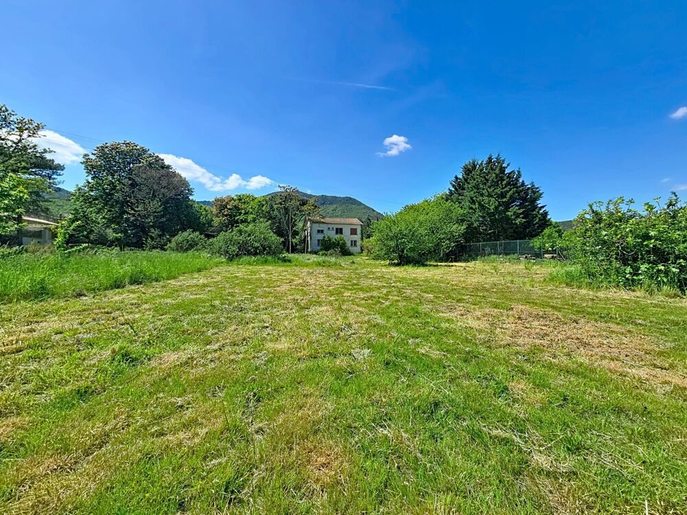 Une propriété rare avec terrain constructible, accès à lOrb et fort potentiel daménagement sur Le Bousquet-dOrb.