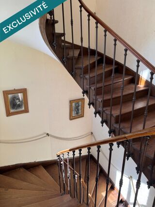  Maison à vendre 15 + pièces 395 m²