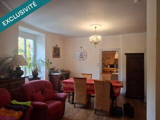 Vente Maison Elégante maison de ville  , au coeur de Maurs , jolie cité Cantalienne ! Maurs